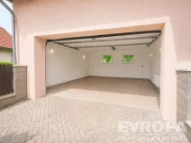 Pronájem rodinného domu, Průhonice, 200 m2