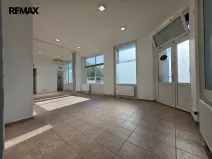 Pronájem obchodního prostoru, Prostějov, nám. Padlých hrdinů, 52 m2