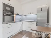 Prodej bytu 2+kk, Praha - Vinohrady, Hollarovo náměstí, 43 m2