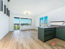 Pronájem bytu 3+kk, Praha - Hloubětín, Waltariho, 79 m2