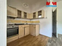 Pronájem bytu 1+kk, Praha - Holešovice, Stupkova, 31 m2