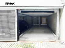 Prodej garážového stání, Praha - Smíchov, Holečkova, 13 m2