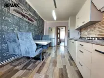 Prodej bytu 2+1, Karlovy Vary, Západní, 62 m2