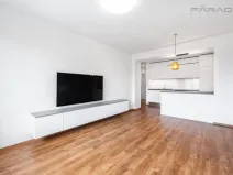 Pronájem bytu 3+kk, Praha - Žižkov, Pod lipami, 70 m2