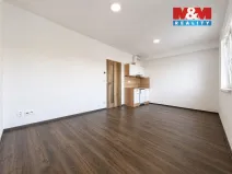 Pronájem bytu 1+kk, Zlín - Malenovice, Jarolímkovo náměstí, 27 m2