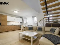 Pronájem bytu 4+kk, Karlovy Vary, Bulharská, 118 m2