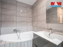 Prodej bytu 3+1, Krupka - Maršov, Dukelských hrdinů, 68 m2
