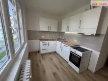 Pronájem bytu 3+1, Karlovy Vary, Ostrovská, 64 m2