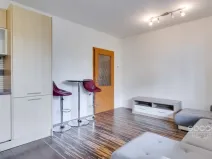 Pronájem bytu 2+kk, Klecany, V Honech, 52 m2