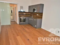 Pronájem bytu 1+kk, Praha, Peckova, 30 m2