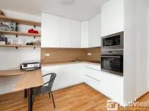 Pronájem bytu 1+kk, Praha - Modřany, Provázkova, 38 m2