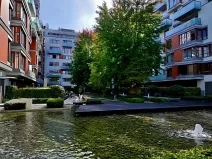 Pronájem garážového stání, Praha - Karlín, Rohanské nábřeží, 15 m2