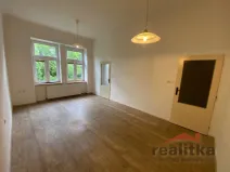 Pronájem bytu 1+1, Opava - Předměstí, Kylešovská, 32 m2