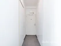 Pronájem bytu 2+kk, Praha, Argentinská, 44 m2