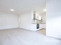 Pronájem bytu 1+kk, Praha - Vysočany, Poděbradská, 39 m2