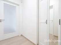 Pronájem bytu 1+kk, Praha - Vysočany, Poděbradská, 39 m2
