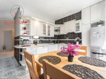 Prodej bytu 2+1, Hradec Králové - Pražské Předměstí, Hrubínova, 62 m2