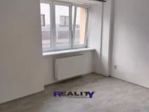 Pronájem bytu 1+1, Kryry, Hlavní, 29 m2