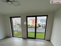 Pronájem bytu 1+kk, Praha - Dolní Chabry, Ústecká, 37 m2