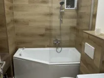 Pronájem bytu 3+1, Karlovy Vary, K. Čapka, 68 m2