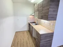 Pronájem bytu 2+kk, Praha - Kobylisy, Třeboradická, 48 m2