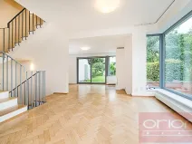 Pronájem rodinného domu, Praha - Nebušice, K vinicím, 230 m2
