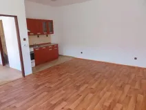 Pronájem bytu 1+kk, Praha - Smíchov, Plzeňská, 35 m2