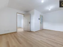 Prodej bytu 2+kk, Jáchymov, náměstí Republiky, 34 m2