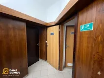 Pronájem obchodního prostoru, Hodonín, Masarykovo nám., 20 m2