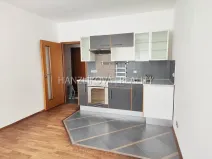 Pronájem bytu 2+kk, České Budějovice - České Budějovice 5, Dělnická, 35 m2