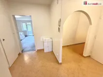 Pronájem bytu 2+1, Praha - Bubeneč, Ve struhách, 67 m2