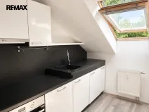 Prodej bytu 2+1, Karlovy Vary - Stará Role, Nerudova, 53 m2
