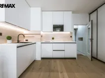 Pronájem bytu 1+kk, Praha - Vršovice, Krymská, 26 m2