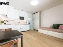 Pronájem bytu 1+kk, Praha - Vršovice, Krymská, 26 m2