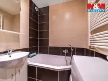 Prodej bytu 2+1, Hrádek - Nová Huť, 1. máje, 56 m2