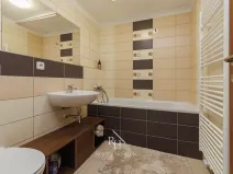 Prodej bytu 2+kk, Buštěhrad, Ořešín, 52 m2