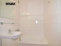 Pronájem bytu 1+kk, Praha - Modřany, Semická, 29 m2