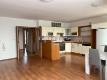 Pronájem bytu 3+kk, Praha, Steinerova, 79 m2
