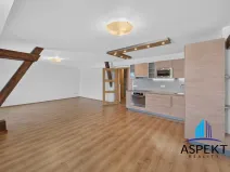 Pronájem bytu 2+kk, Praha - Holešovice, Tovární, 64 m2