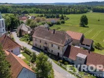 Prodej komerční nemovitosti, Uzeničky - Černívsko, 631 m2