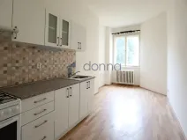 Pronájem bytu 1+1, Praha, Šrobárova, 42 m2