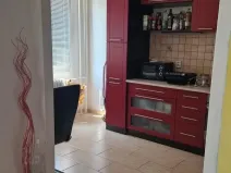 Pronájem bytu 2+1, Praha - Kobylisy, Famfulíkova, 60 m2