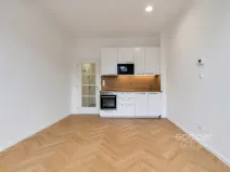 Pronájem bytu 1+kk, Praha - Vinohrady, Vinohradská, 30 m2