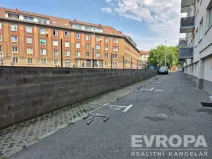Pronájem garážového stání, Praha, Limuzská, 14 m2