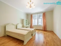 Prodej bytu 2+1, Karlovy Vary, Koptova, 80 m2