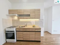 Prodej bytu 2+kk, Praha - Lhotka, Novodvorská, 41 m2