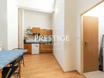 Pronájem bytu 1+1, Praha - Vinohrady, Šafaříkova, 39 m2