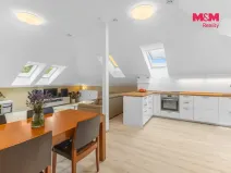 Prodej bytu 4+kk, Křížkový Újezdec - Čenětice, 158 m2