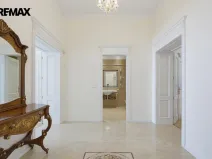 Prodej bytu 3+1, Karlovy Vary, Vřídelní, 104 m2