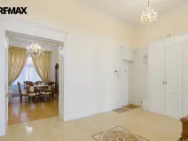 Prodej bytu 3+1, Karlovy Vary, Vřídelní, 104 m2
